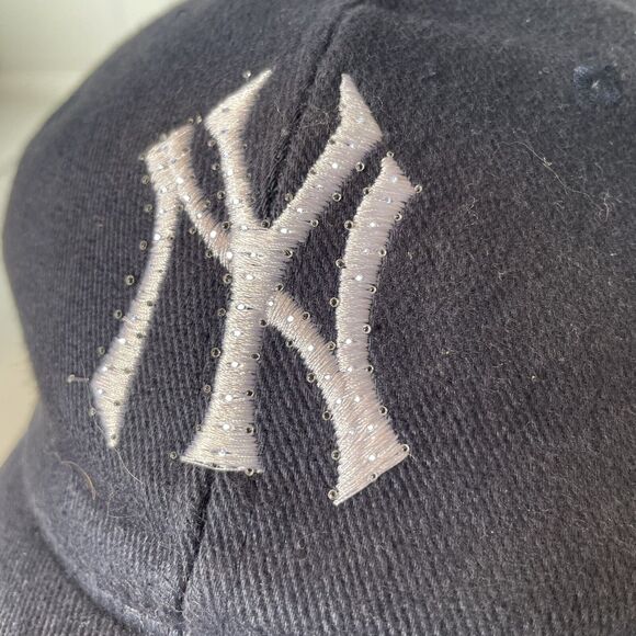 New York Yankees Light Up LED Lightwear Hat NY Cap Adjustable Baseball Unisex - Picture 5 of 12